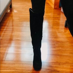 Knee-high tall black boots